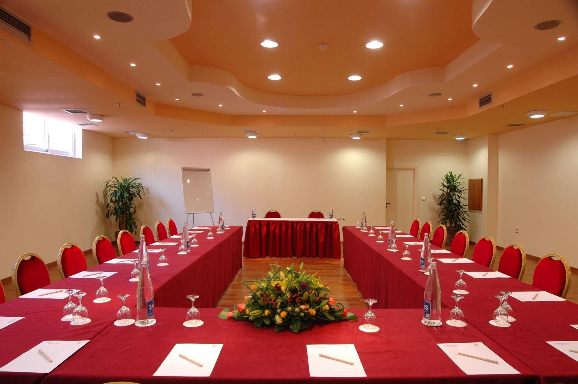 Cactus Hotel 4*